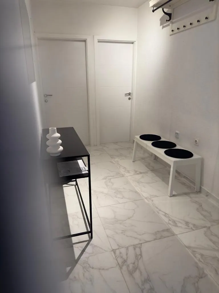Apartment Piaf ザダル